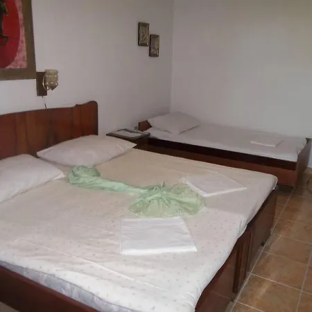 Antica No 3 * Komiža